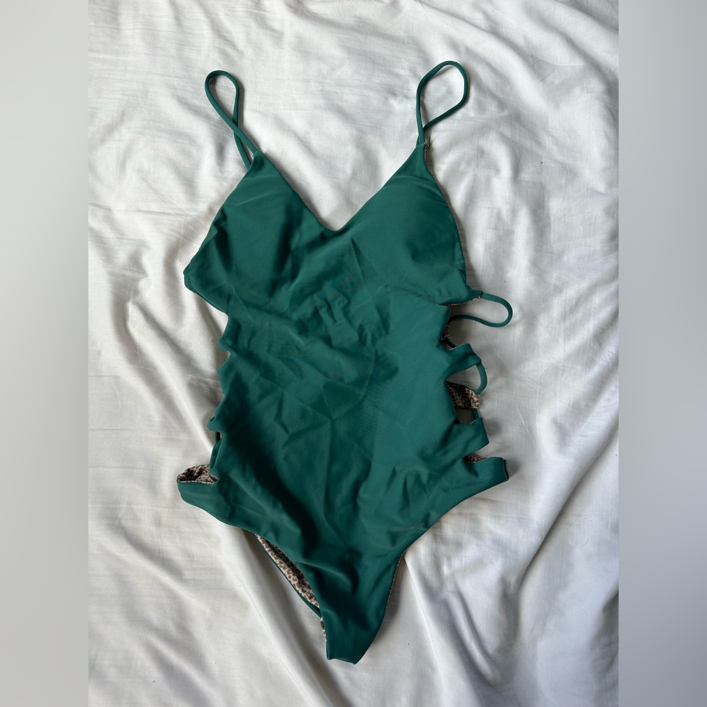 Acacia Florence one piece